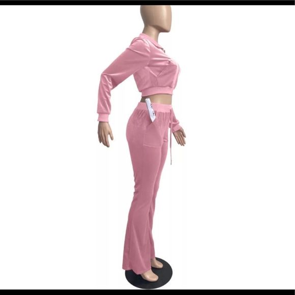 Pink Women’s Two-piece Long Sleeve Flare Bottom Sport / Sweat Suit NWT - Picture 3 of 11